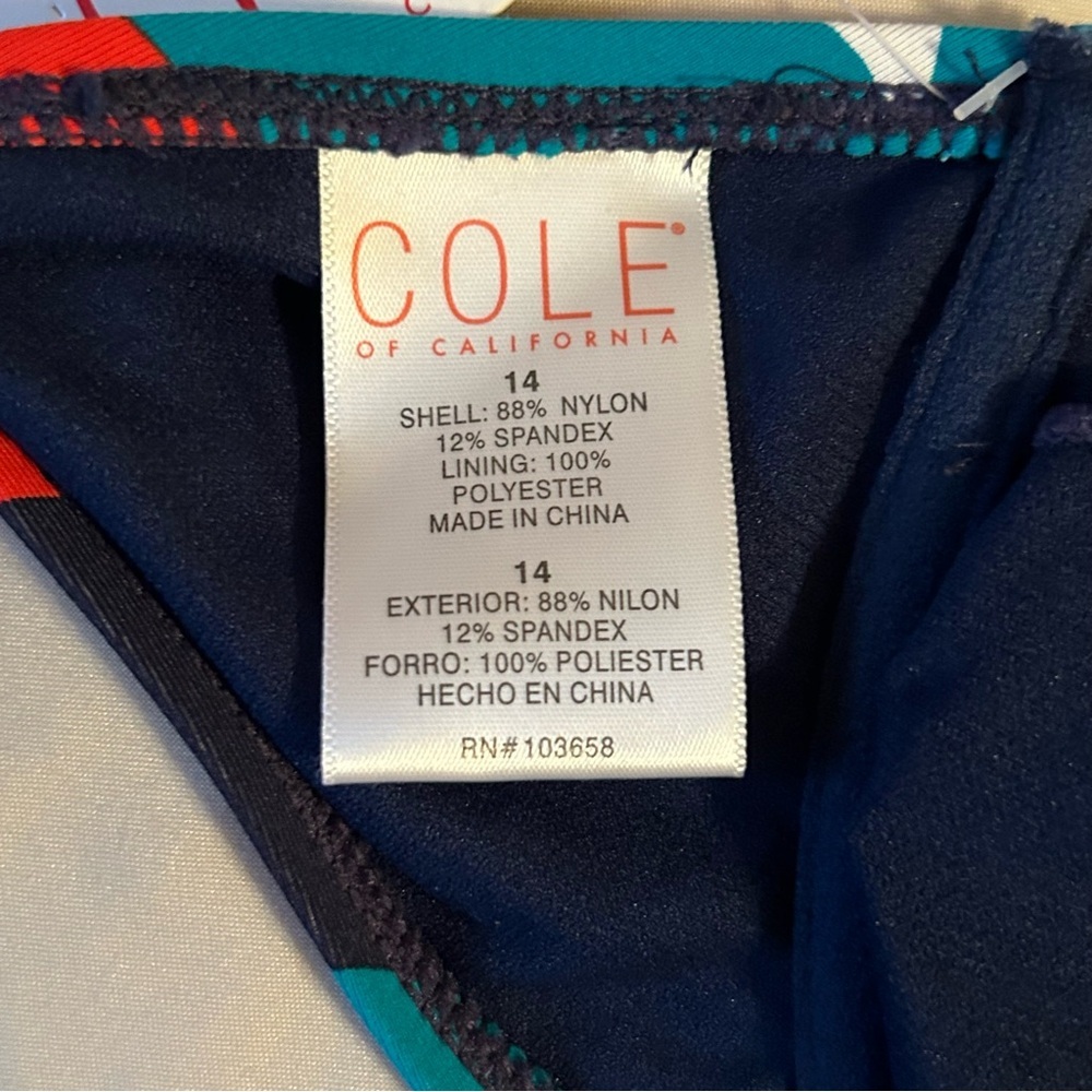 Cole Of California Twist Bikini Swim Top Women’s 14 Adjustable Padded Underwire - Picture 8 of 10